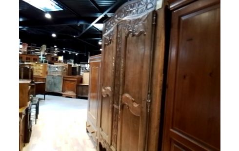 ARMOIRE 2 P CHATAIGNER ANCIENNE