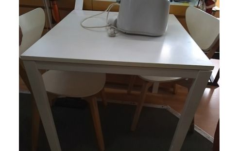 TABLE IKEA BLANCHE
