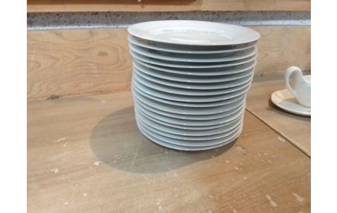 SERVICE ASSIETTES LES BROCLHETTES