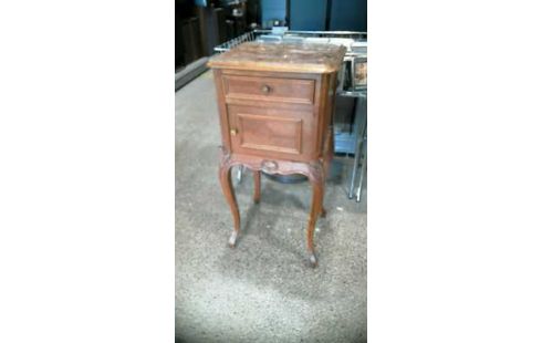 NACHTTISCH MARMORPLATTE