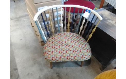 CHAISE BOIS STYLISÉE