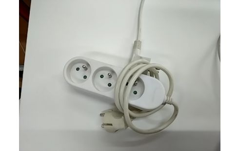 CABLE D'ALIMENTATION MULTIPRISE