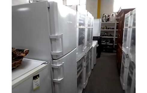FRIGO CONGELATEUR LIEBHERR (1 BAC ABÎMÉ)
