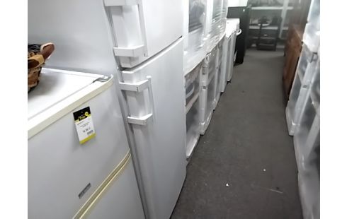 FRIGO CONGELATEUR LIEBHERR (1 BAC ABÎMÉ)