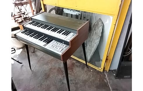 PIANO V8NTAGE POUR DÉCO