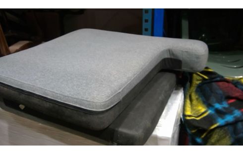 CANAPE TISSU GRIS 2PL A NETTOYER