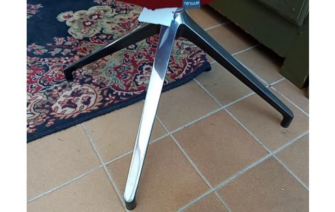 CHAISE DESIGN OKA KI4P LAINE ROUGE PIED ALU POLI