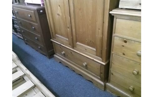 ARMOIRE INTERIORS 2P 1T EN PIN AVEC PENDERIE (PORTES ABIMEES)