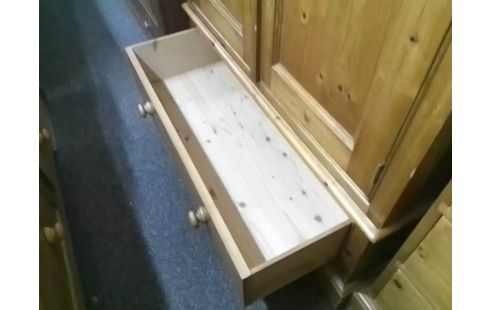 ARMOIRE INTERIORS 2P 1T EN PIN AVEC PENDERIE (PORTES ABIMEES)