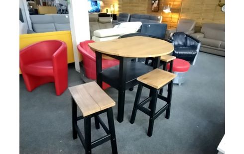 MANGE DEBOUT + 3 TABOURETS