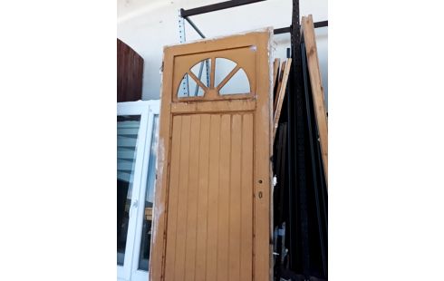 PORTE BOIS A RESTAURER