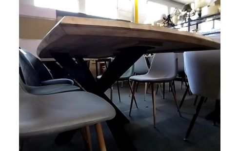 TABLE DEHLI 180CM