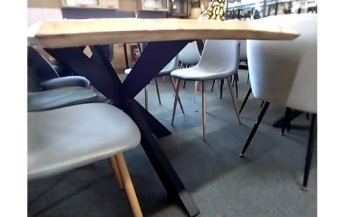 TABLE DEHLI 180CM