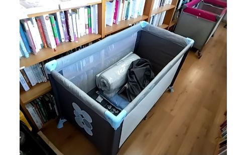 LIT PARAPLUIE + MATELAS ET SUPPORT A LANGER