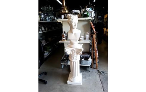 COLONNE AVEC STATUE PLÂTRE