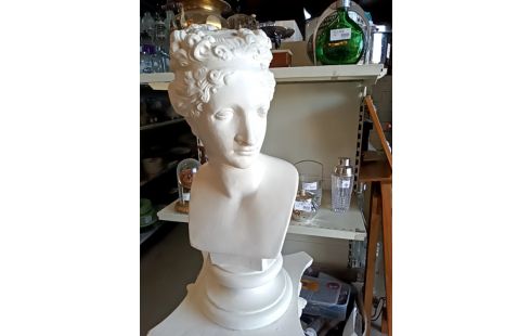 COLONNE AVEC STATUE PLÂTRE