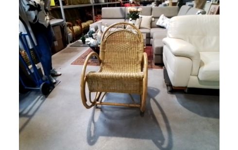 ROCKING CHAIR ROTIN