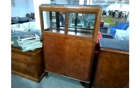 VITRINE STYLE ART DÉCO + CLEF