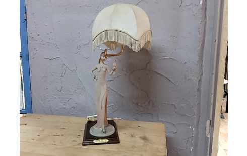 LAMPE DECO FEMME CHARLESTON