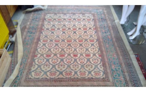 TAPIJT HANDGEKNOOPT  OOST PERZIE/LARGE