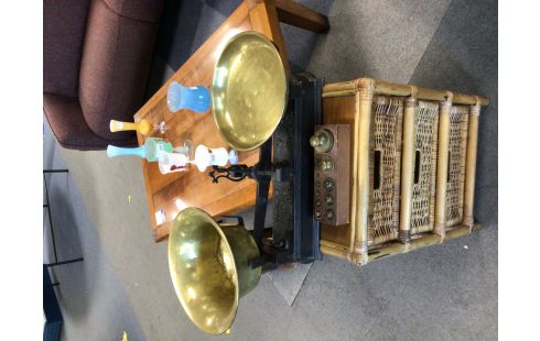 BALANCE ANCIENNE AVEC SES POIDS