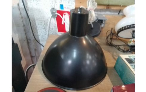 SUSPENSION TYPE INDUS NOIR