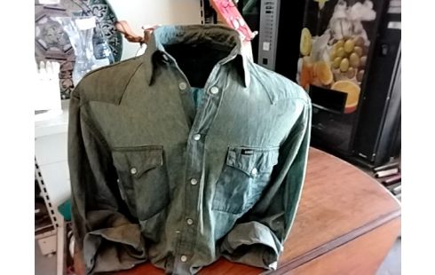 LAMPE CHEMISE GAINSBOURG