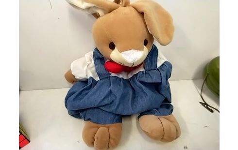 PELUCHE Lapin range pyjama