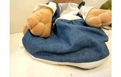 PELUCHE Lapin range pyjama