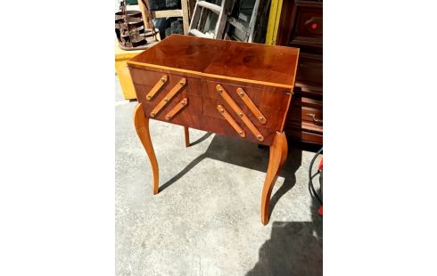 TRAVAILLEUSE BOIS VERNIS