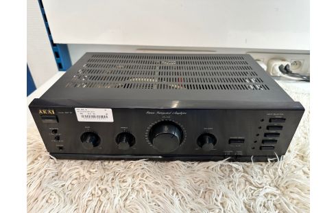 AMPLIFICATEUR AKAI AM-27