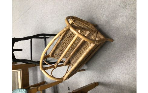 PORTE JOURNEAUX ROTIN