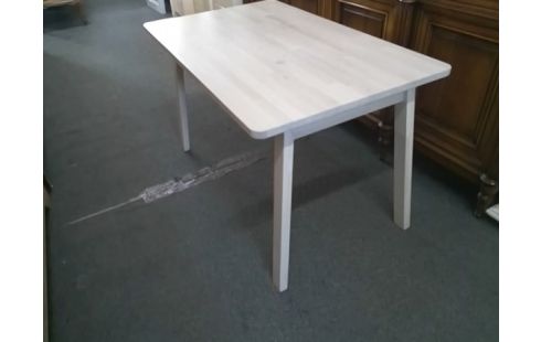 TABLE MODERNE