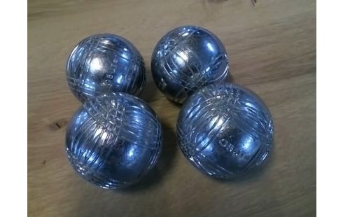 BOULE DE PETANQUE LOT DE 4 OBUT