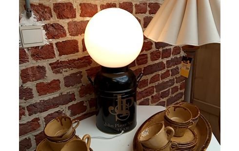 LAMPE retro noire john player special team