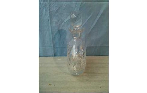 SCHNAPSKARAFFE RUND <ATLANTIS CRYSTAL>