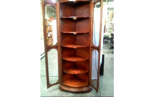 ECKVITRINE HOLZ DKL 2-TÜ GLAS 6-EB BEL.