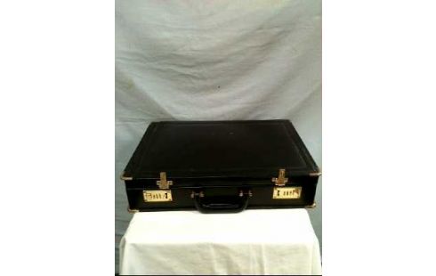 BESTECKSET 70-TEIL. EDELST. <SBS SOLINGEN>