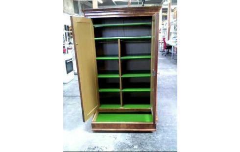 ARMARIO ANTIGUO DE COLGAR NOGAL