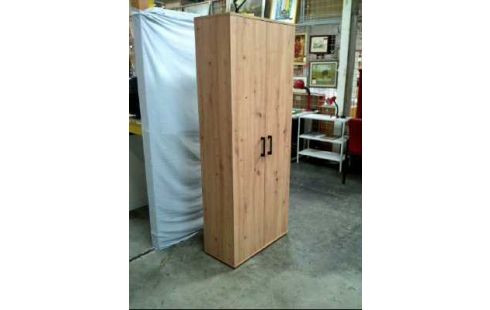 ARMOIRE CHAPEAU DE GENDARME