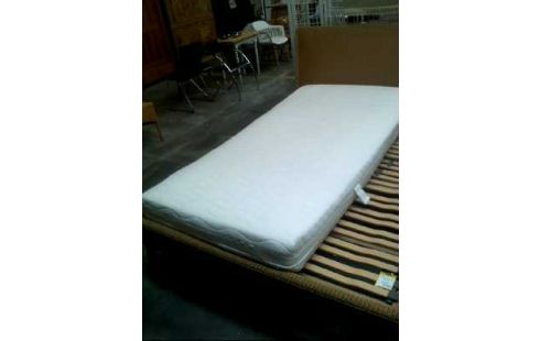 MATRATZE <DORMIA> 1M X 2M