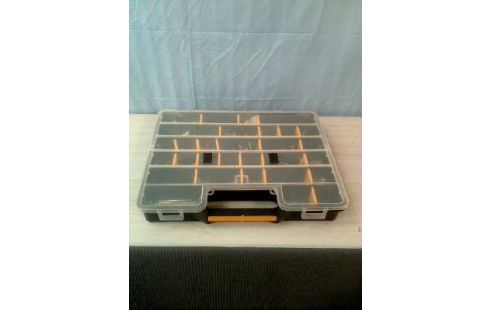 WERKZEUG SORTIERKISTE KUNSTST. MIT SCHRAUBEN