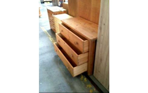 KOMMODE VOLLHOLZ HELL 3-SCHUBLADEN