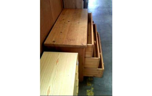 KOMMODE VOLLHOLZ HELL 3-SCHUBLADEN