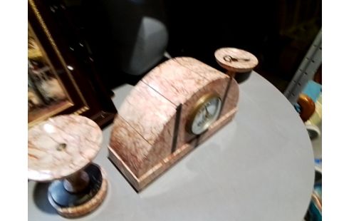 PENDULE MARBRE ROSE +CANDELABRE