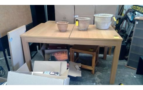 TABLE DE SALLE A MANGER IKEA TEINTE HETRE