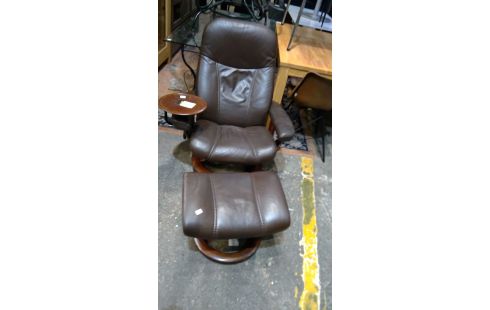 FAUTEUIL STRESSLESS (TABLETTE + REPOSE PIEDS)