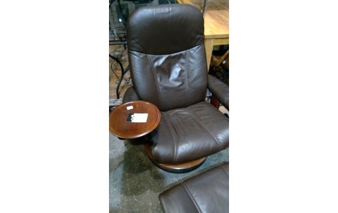 FAUTEUIL STRESSLESS (TABLETTE + REPOSE PIEDS)