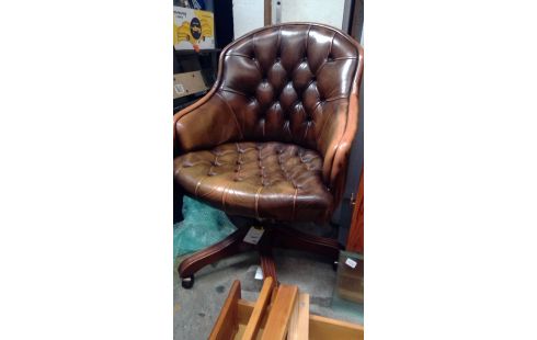 FAUTEUIL DE BUREAU CUIR CAPITONNE