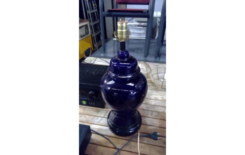 PIED DE LAMPE BLEU EN L ETAT